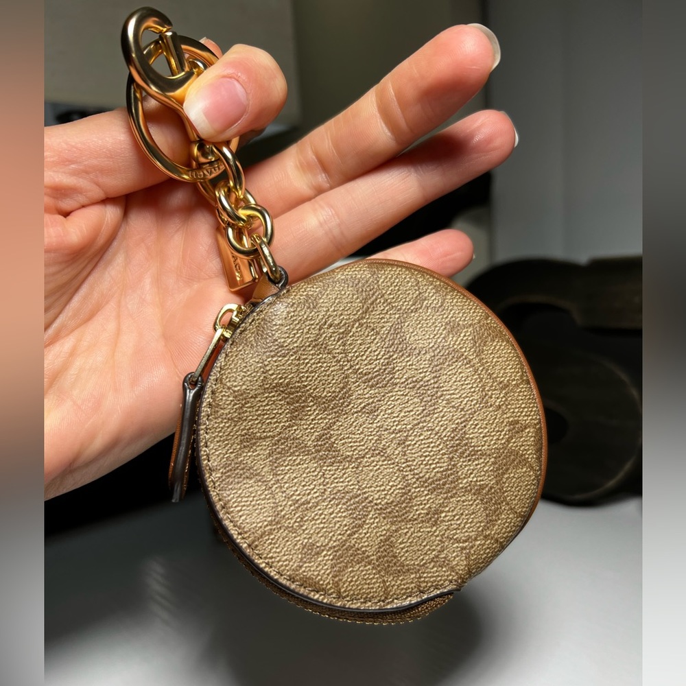 Coach Signature Keychain ⭐️ - Picture 4 of 4
